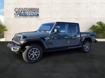 New 2025 Jeep Gladiator Sport
