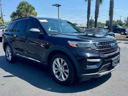 Certified 2021 Ford Explorer XLT w/ Equipment Group 202A
