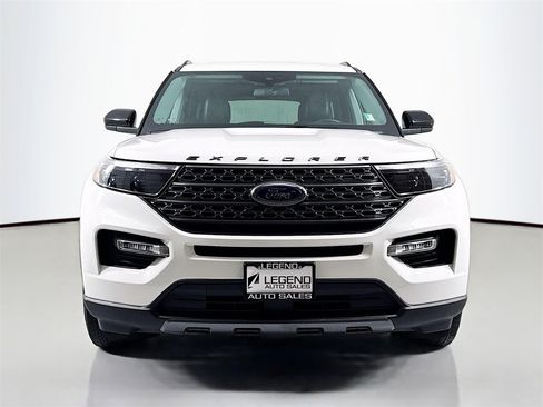 Used 2022 Ford Explorer XLT w/ Equipment Group 202A image 2