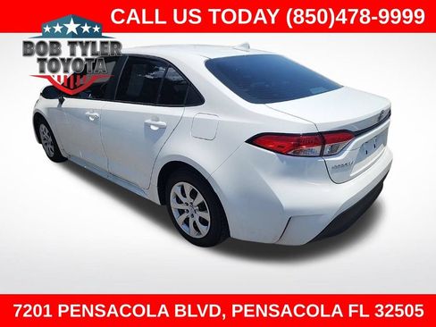 Used 2025 Toyota Corolla LE FWD image 1