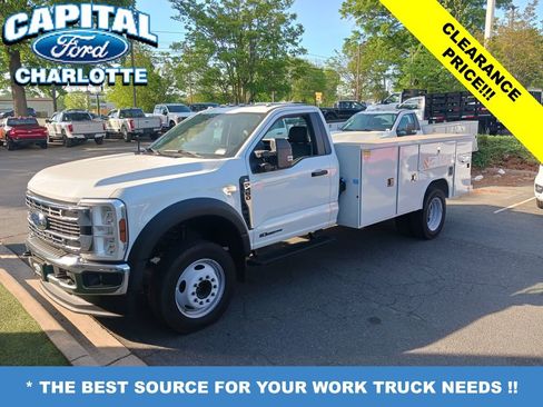 New 2024 Ford F450 XL w/ XL Chrome Package image 1