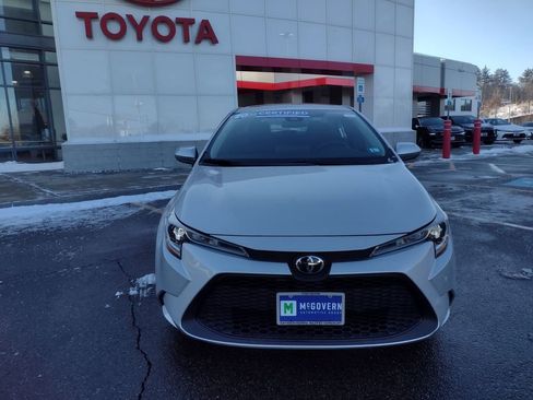Used 2020 Toyota Corolla LE w/ LE Premium Package image 13