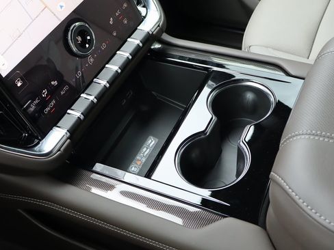 New 2026 GMC Yukon Elevation w/ LPO, Floor Liner Package image 18