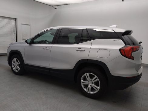 Used 2018 GMC Terrain SLE AWD/4WD image 3
