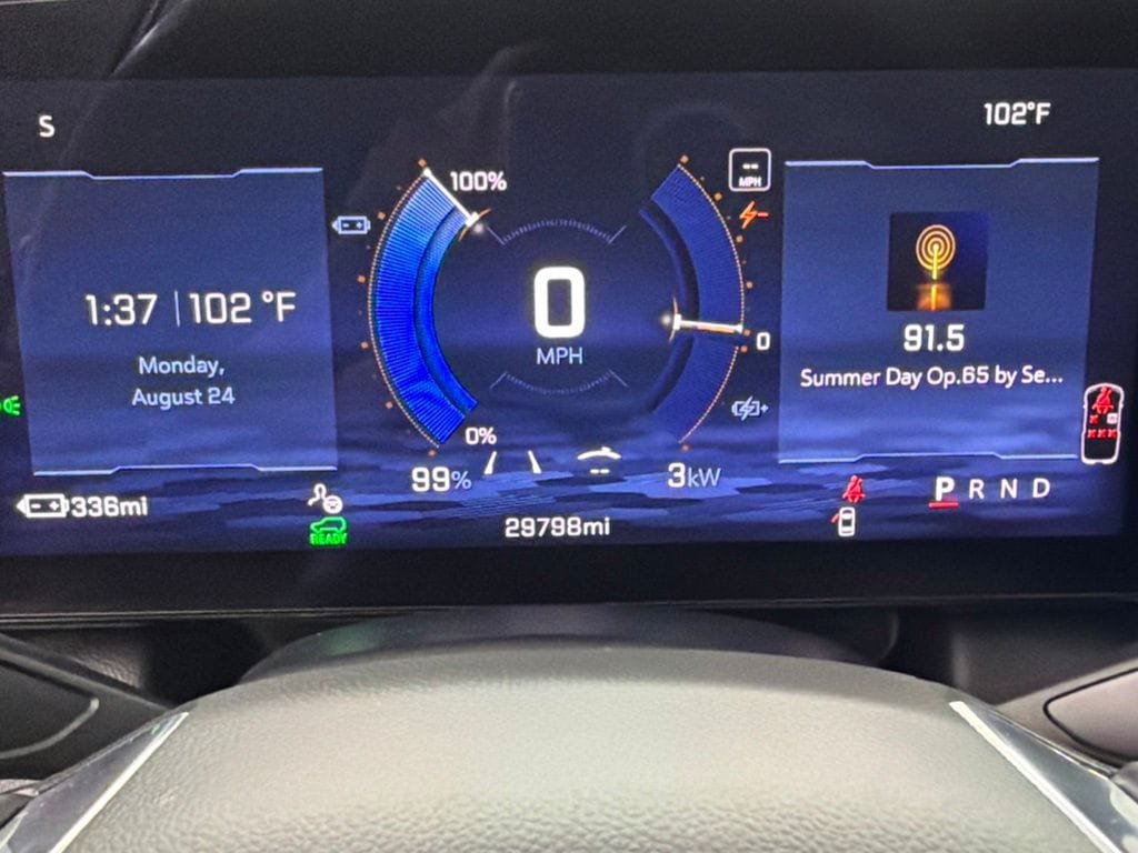 Used 2024 Chevrolet Equinox EV LT FWD image 28