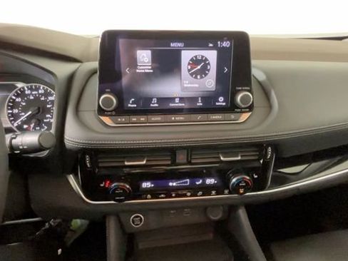 Used 2023 Nissan Rogue SL AWD/4WD image 33