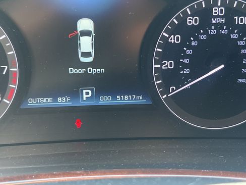 Used 2014 Hyundai Equus Signature RWD image 22