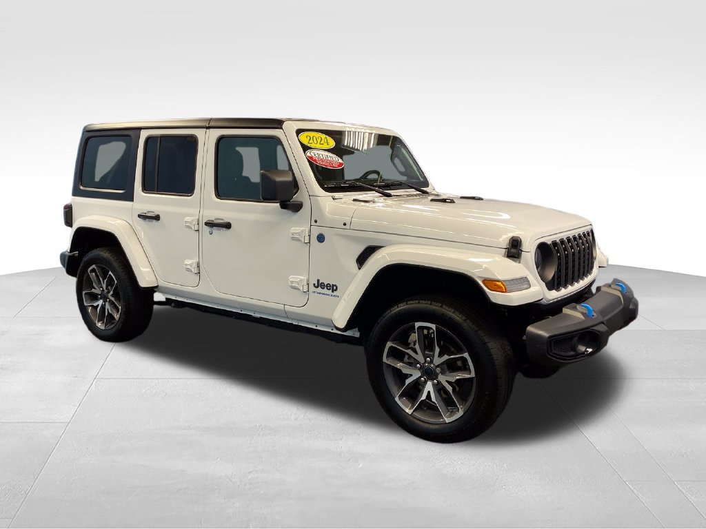 Used 2024 Jeep Wrangler Unlimited w/ Convenience Group AWD/4WD image 9