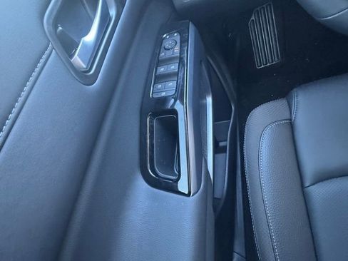 New 2026 Nissan Pathfinder SL image 30