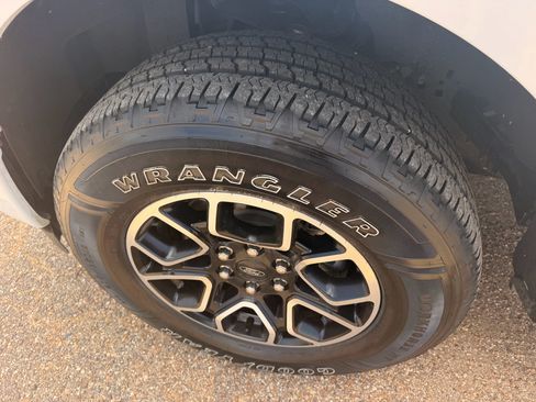 Used 2021 Ford F150 XLT w/ Equipment Group 302A High AWD/4WD image 12