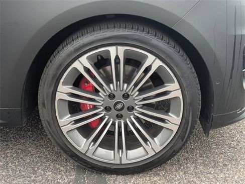 Used 2024 Land Rover Range Rover Sport Dynamic SE image 9