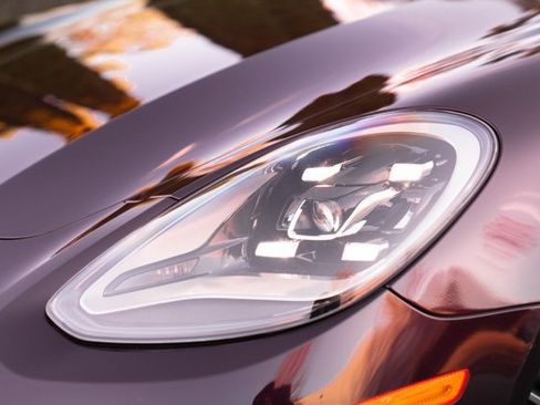 Used 2023 Porsche Panamera 4 Platinum Edition image 3