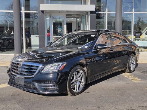 Used 2019 Mercedes-Benz S 560 4MATIC Sedan image 4