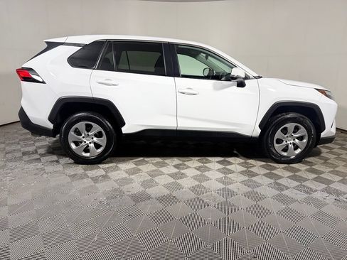 Used 2023 Toyota RAV4 LE AWD/4WD image 7