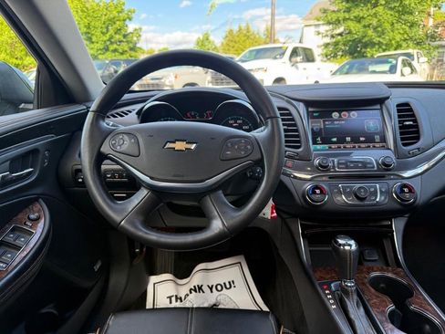 Used 2015 Chevrolet Impala LT FWD image 35