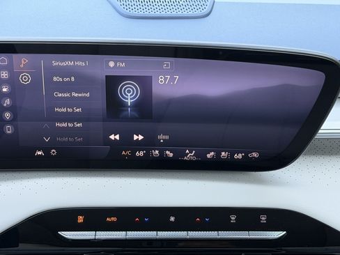 New 2026 Buick Enclave Avenir w/ Super Cruise Package FWD image 30
