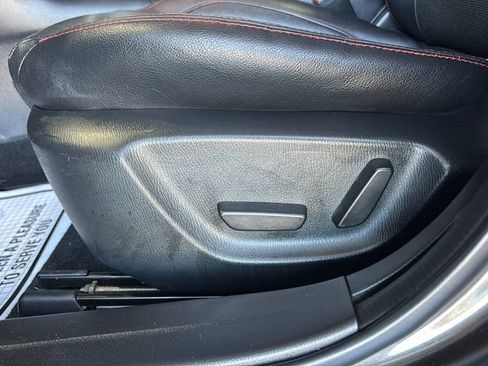 Used 2014 MAZDA MAZDA3 s Grand Touring w/ Technology Package FWD image 25