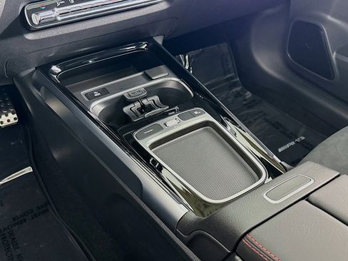 New 2026 Mercedes-Benz GLB 250 image 5