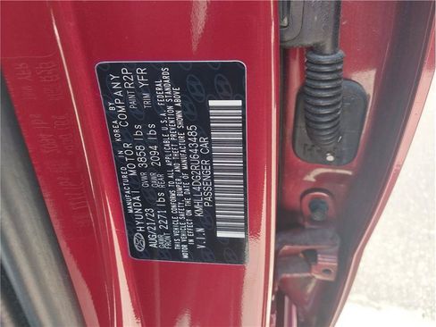 Used 2024 Hyundai Elantra SE FWD image 16
