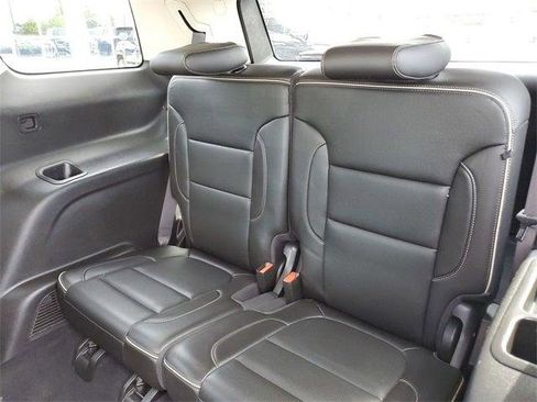 Used 2021 GMC Acadia Denali w/ Denali Technology Package image 95