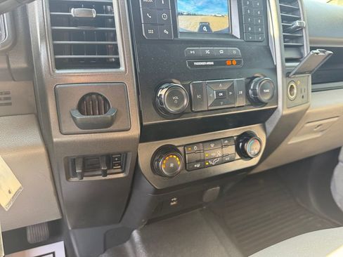 Used 2022 Ford F550 2WD Crew Cab Super Duty w/ Power Equipment Group image 35