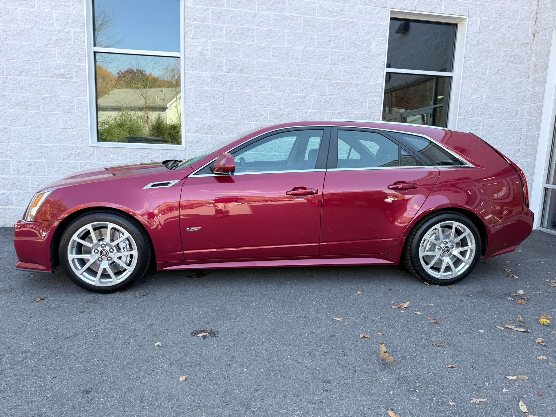 Used 2011 Cadillac CTS V RWD image 6