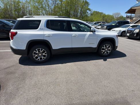 Used 2023 GMC Acadia SLT FWD image 10