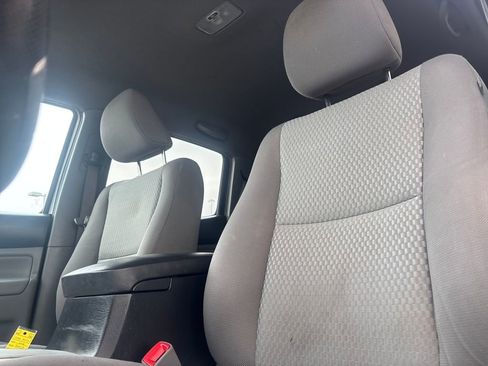 Used 2013 Toyota Tacoma PreRunner image 9