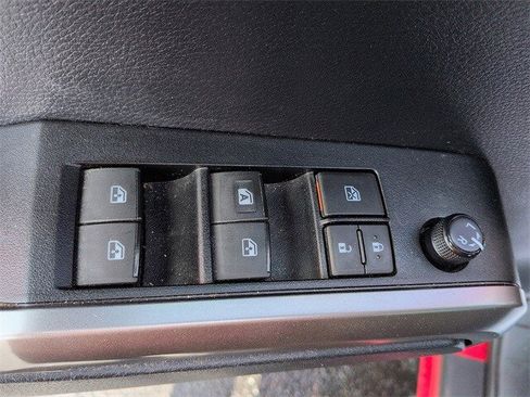 Used 2019 Toyota Tacoma SR5 image 16