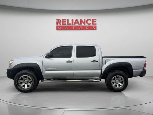 Used 2010 Toyota Tacoma 4x4 Double Cab image 3