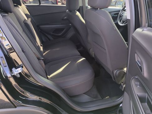 Used 2022 Chevrolet Trax LS w/ Tint and Cruise Package image 23