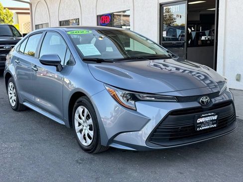 Used 2024 Toyota Corolla LE FWD image 1
