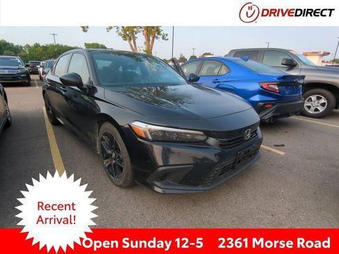 Used 2023 Honda Civic Sport image 1