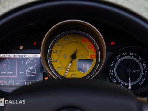 Used 2010 Ferrari California RWD image 28