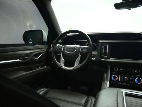 Used 2021 GMC Yukon Denali w/ Denali Premium Package RWD image 39