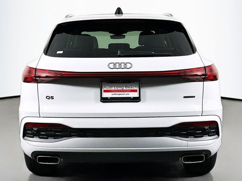 New 2025 Audi Q5 Premium image 3