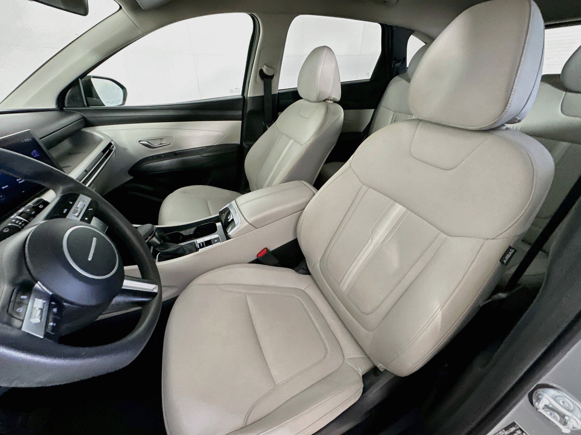 Used 2025 Hyundai Tucson SEL AWD/4WD image 13