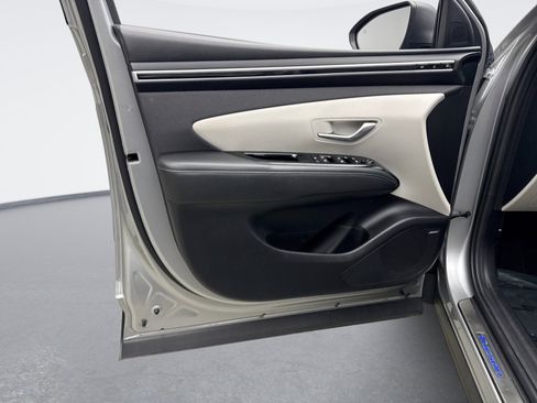Used 2023 Hyundai Tucson Limited AWD/4WD image 9