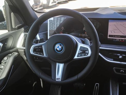Used 2026 BMW X5 xDrive50e w/ M Sport Package AWD/4WD image 10