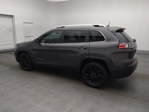 Used 2020 Jeep Cherokee Latitude Plus image 3