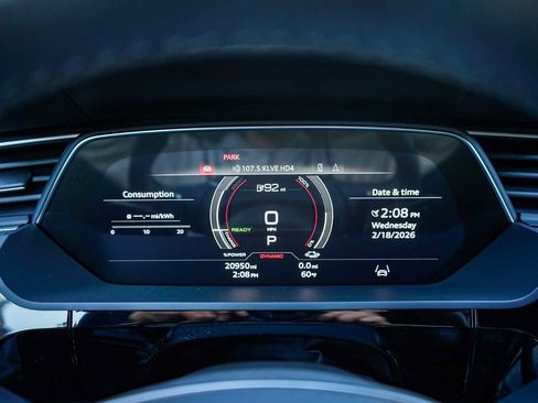 Certified 2023 Audi e-tron S Prestige w/ Prestige Package image 25