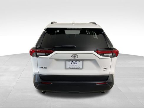 Used 2024 Toyota RAV4 XLE w/ Weather Package AWD/4WD image 8
