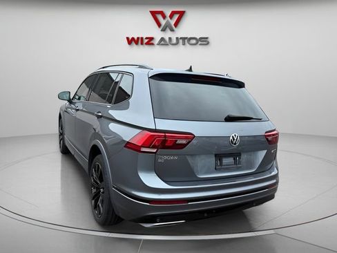 Used 2020 Volkswagen Tiguan SE R-Line AWD/4WD image 3