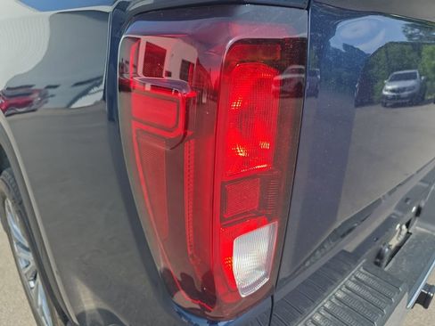 Used 2022 GMC Sierra 1500 Pro w/ Sierra Value Package AWD/4WD image 32