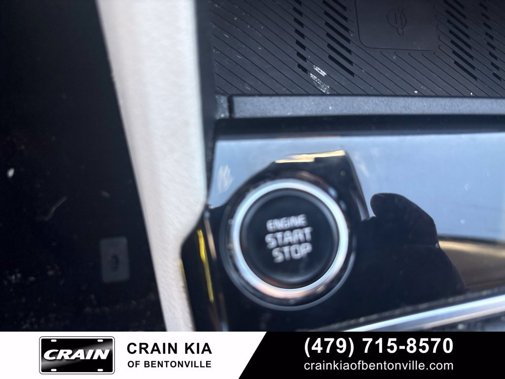 Used 2024 Kia Sportage EX FWD image 29