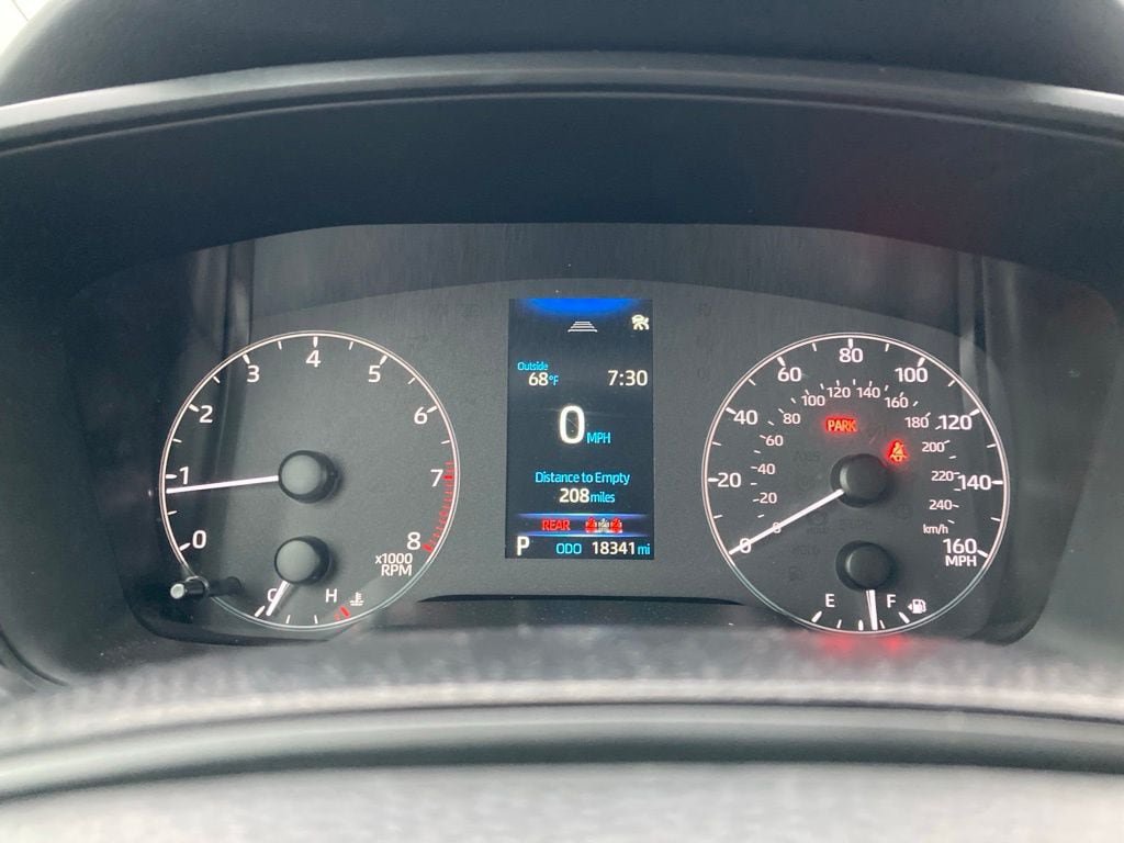 Used 2025 Toyota Corolla LE FWD image 15
