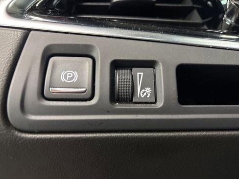 Used 2024 Cadillac XT6 Sport w/ LPO, Floor Liner Package AWD/4WD image 34