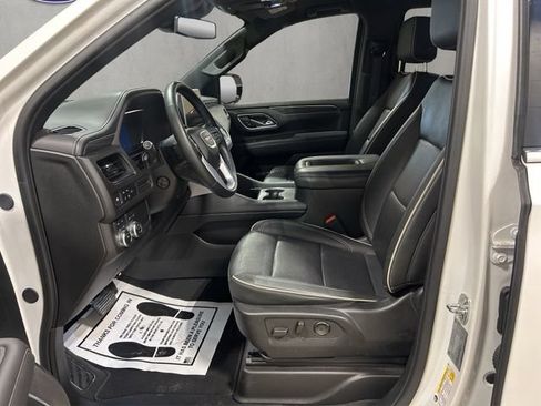 Used 2024 GMC Yukon SLT w/ SLT Luxury Package AWD/4WD image 12