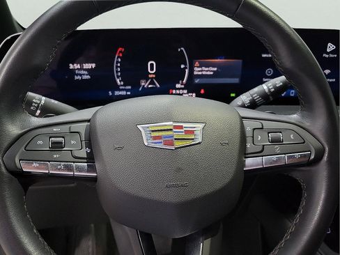 Used 2024 Cadillac XT4 Premium Luxury image 16