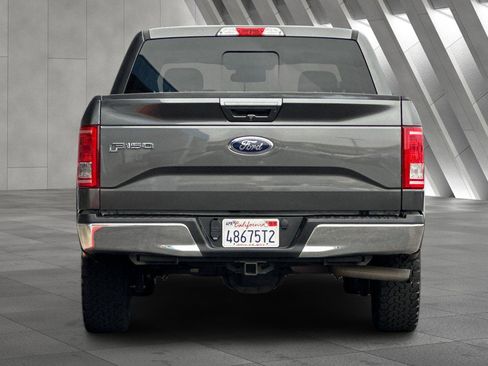 Used 2017 Ford F150 Lariat w/ Trailer Tow Package image 5